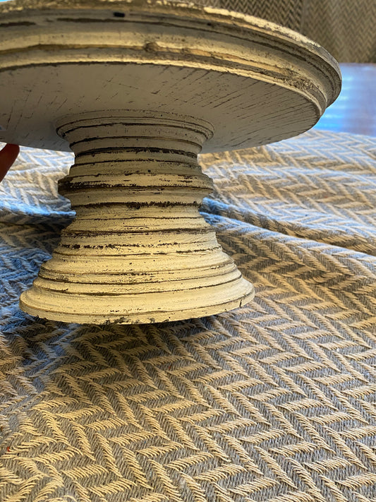 Round White Cake Stand