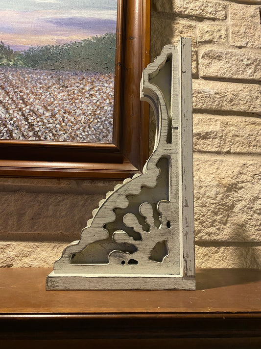 Large Corbel